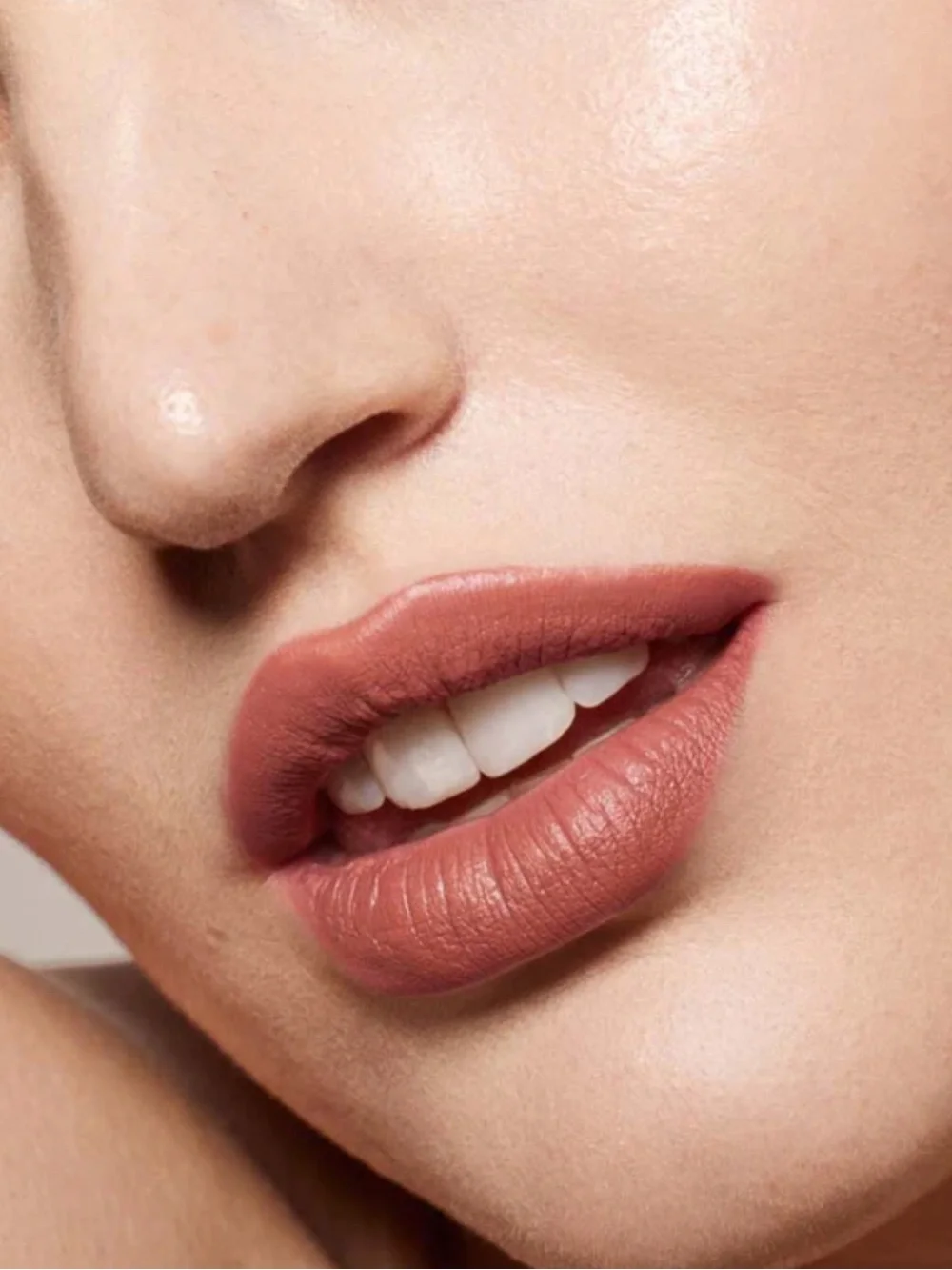 New Fenty Beauty Rihanna Stunna Lip Paint Lipstick Uninterested Peach Nude